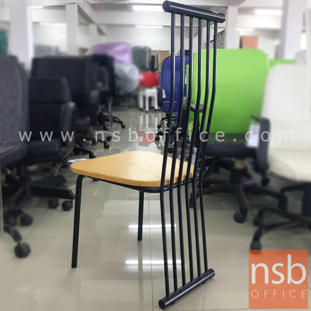 เก้าอี้ไม้ รุ่น NSB-CHAIR4 ขนาด 42W*101H cm. โครงเหล็กพ่นดำ (STOCK-1 ตัว)